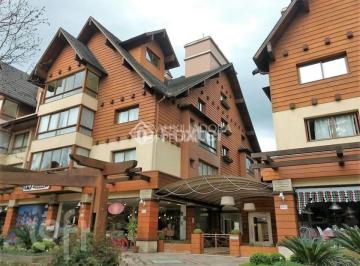8db8c008 · Apartamento, 3 dormitórios, 310.01 m², em Centro