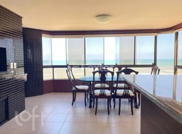 28e1fb80 · Apartamento, 3 dormitórios, 137.16 m², em Navegantes