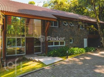 0c77a551 · Casa em Condomínio, 4 dormitórios, 385.65 m², em Centro