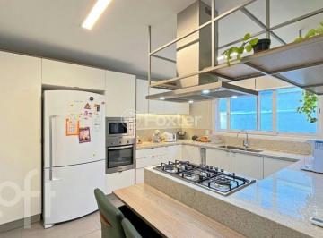 eca66b8f · Casa em Condomínio, 4 dormitórios, 290 m², em Vila Nova