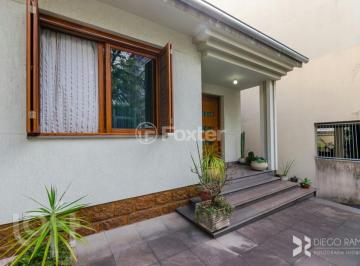 7ee6d317 · Casa, 3 dormitórios, 250 m², em Auxiliadora