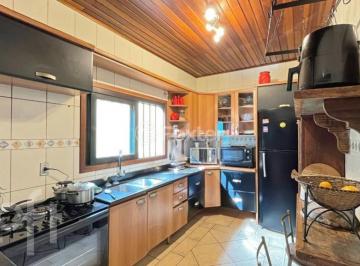 e2be4749 · Casa, 5 dormitórios, 200 m², em Nonoai