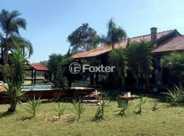 casa com piscina_cleanup.jpg · Fazenda / Sítio / Chácara, 3 dormitórios, 22000 m², em Águas Claras (Distrito)
