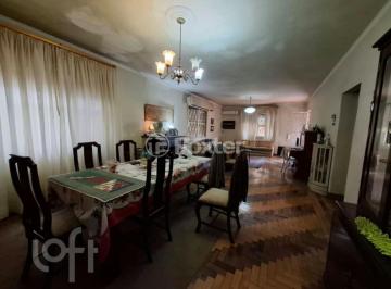 1b927bf5 · Casa, 3 dormitórios, 205.78 m², em Petrópolis