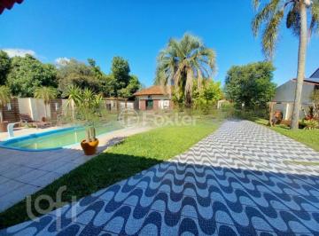 e35ceda5 · Casa, 3 dormitórios, 1000 m², em Belém Novo