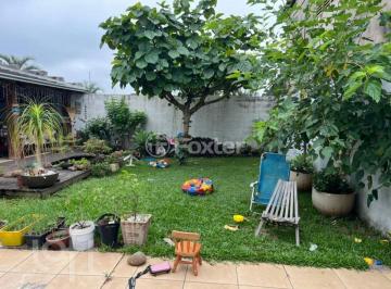 b50d7f09 · Casa, 3 dormitórios, 174 m², em Canudos