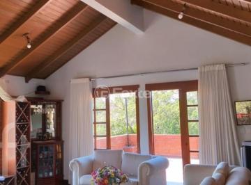a60b3f71 · Casa, 3 dormitórios, 220 m², em Santa Tereza