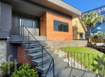 3c54cf86 · Casa, 3 dormitórios, 234.16 m², em Centro
