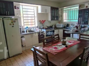 88c92274 · Casa, 2 dormitórios, 82 m², em Vila Fátima