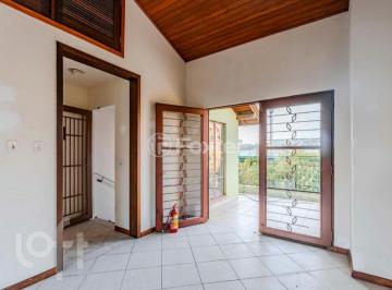 2b746b0f · Casa, 6 dormitórios, 279.44 m², em Cristal