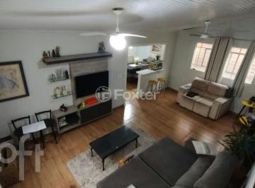 5987c675 · Casa, 3 dormitórios, 243 m², em Teresópolis