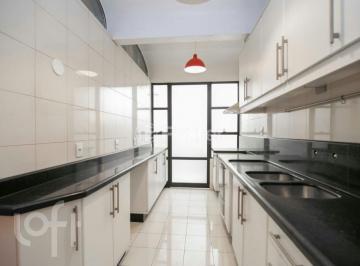 650c62c6 · Casa, 5 dormitórios, 322 m², em Menino Deus