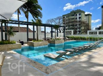629e7d4c · Apartamento, 3 dormitórios, 241.21 m², em Centro