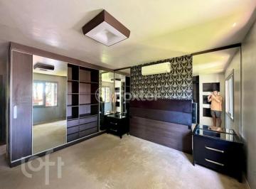 d7d3e5be · Casa, 3 dormitórios, 196.68 m², em Centro