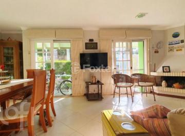 56b45cf4 · Casa, 3 dormitórios, 220.14 m², em Tristeza