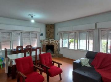 412ae55a · Casa, 5 dormitórios, 272 m², em Medianeira