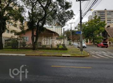 383669e7 · Casa, 3 dormitórios, 230 m², em Centro