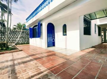86200b4c · Casa, 4 dormitórios, 140 m², em Nossa Senhora das Graças