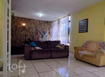 0b7af7e6 · Casa, 3 dormitórios, 200.31 m², em Cavalhada