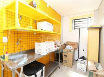 99b51fa0 · Casa, 4 dormitórios, 246.4 m², em Petrópolis
