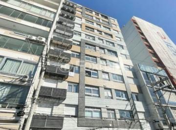 3e3b2495 · Apartamento, 1 dormitórios, 30.62 m², em Centro Histórico