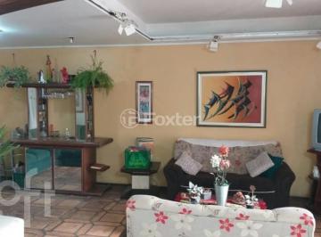 ff2d9598 · Casa, 7 dormitórios, 335 m², em Tristeza