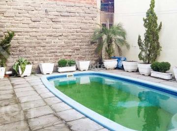 de584d93 · Casa, 3 dormitórios, 155 m², em Vila Nova