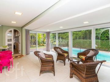 fbb21332 · Casa, 3 dormitórios, 263.5 m², em Teresópolis