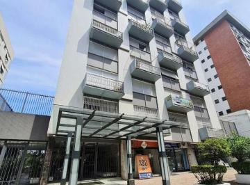 Apartamento de 3 quartos, Porto Alegre · 3 dorm, na 24 Outubro