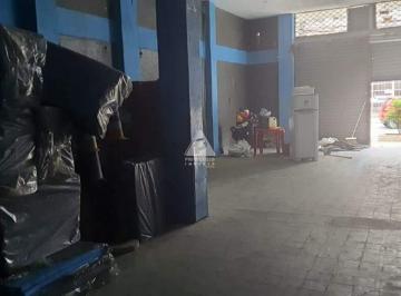 Comercial · 173m² · 1 Vaga · Loja Grande na esquina com a São Francisco Xavier