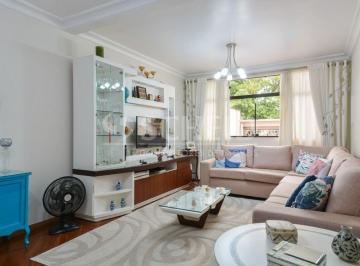Casa · 244m² · 3 Quartos · 3 Vagas · Casa à Venda com 3 Suítes e 3 vagas, na Vila Mariana.