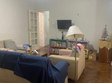 Apartamento · 147m² · 3 Quartos · 1 Vaga · Apartamento 3 quartos,1 suite, 1 dependência,1 vaga, a 3 quadras da praia em Copacabana