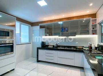 ocdl2hq2nzuxzjkwmzrlmdqy_md · Casa a venda no centro com alto padrão com 3 quartos sendo 1 suíte, 280,6m²