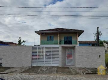 Casa · 168m² · 4 Quartos · 2 Vagas · Casa à venda no Centro de Garuva/SC