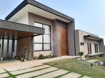 Área de Serviço · Condomínio com 3 quartos à venda em Vale das laranjeiras - SP