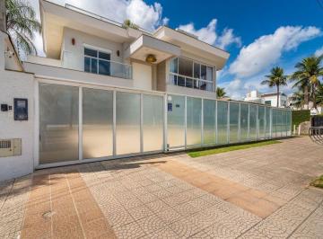 Casa de 5 quartos, Guarujá · Maravilhoso sobrado alto padrão mobiliado p/venda c/700m2 e 05 suites Guarujá