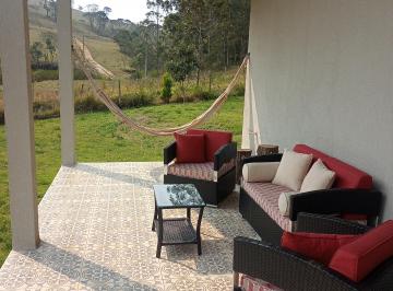 Casa en Venda de 3 quartos  · Casa / Chácara em Santo Antônio do Pinhal -SP