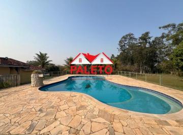 Foto 01 · Sítio 54 mil m² com topografia plaina, piscina casa sede, casa caseiro, baias, açudes a venda na cid