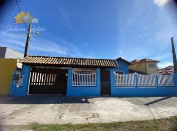 Foto 01 · CASA LINEAR À VENDA, COM 3 QUARTOS, EM TERRENO INTEIRO, NO SERRAMAR, RIO DAS OSTRAS, RJ