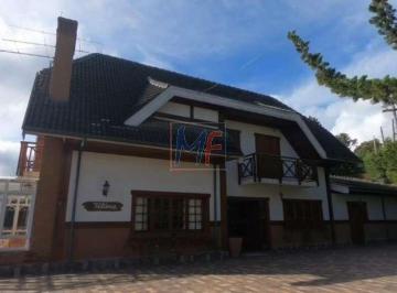 Casa · 400m² · 4 Quartos · Excelente casa em cond. fechado em Campos do Jordão - SP, 400 m² a.c., 4 quartos (4 suítes), sala, l