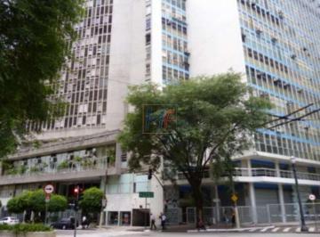 Comercial · 208m² · Ótimo Conjunto Comercial na República , 208 m² de área útil, toda a acessibilidade do centro de SP.