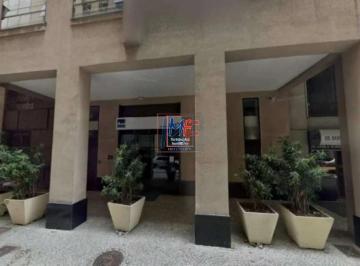 Comercial · 881m² · Excelente Prédio Comercial com 6 andares Centro, com 881 m² a.c., , 206,50 m² terreno. Não aceita pe