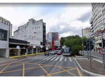 Comercial · 1138m² · Lojas localizadas na Consolação, com 1.138 m² a.c., 1.064 m² terreno , testada de 25m. Zoneamento ZE