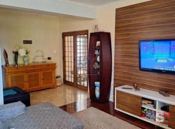 Casa · 330m² · 3 Quartos · Excelente sobrado Jd. Saúde, 330m² a.u., 3 dormitórios (2 suítes), salas estar/jantar, cozinha, pisc