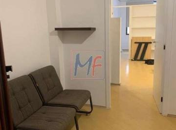 Comercial · 35m² · Excelente Sala Comercial na Vila Nova Conceição, 35 m² a.u., com banheiro e 1 vaga. Prox. Metrô Camp