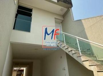 Casa · 181m² · 3 Quartos · Excelente sobrado em Santo André/SP, com 181 m² a.u., 3 dormitórios (1 suíte), salas de estar e jan