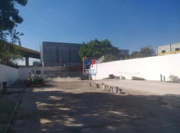 Comercial · 400m² · Excelente Galpão Comercial localizado no Ipiranga, com 400 m²  a.c., 800 m² terreno, 1 sala, 2 banhe