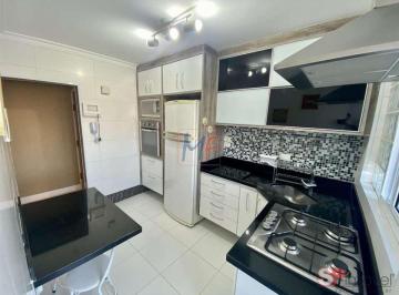 Apartamento · 64m² · 2 Quartos · Excelente apto na Vila Celeste, 64m² a.u., 2 dormitórios, salas estar e jantar, cozinha, lavanderia,