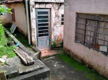 Terreno · 300m² · Excelente terreno no Jardim Peri, com 300 m², 12m de frente, 25m de fundos (com uma casa ). Prox. Av