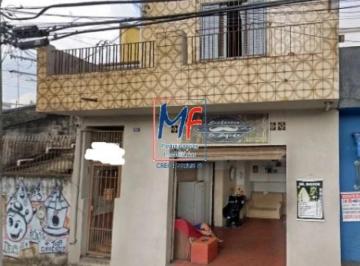 Terreno · 300m² · Terreno com 300 m² e área construída 100 m², com 2 casas antigas para demolir, ótima localização. E